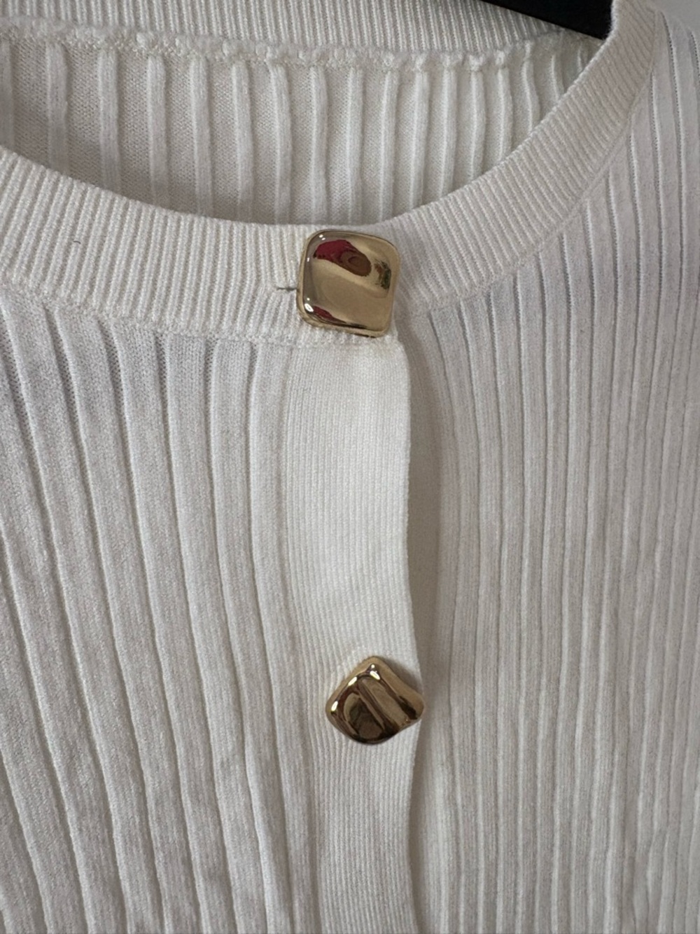 COMMENSE MEDIUM Cream white Ribbed Button Cardigan top and midi skirt set bundle - Picture 2 of 7